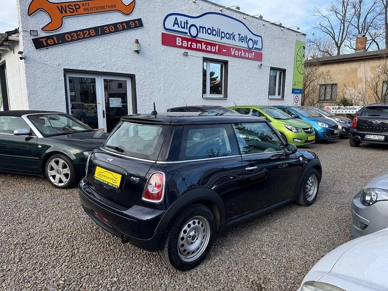 Gebraucht Mini ONE 98 PS (72 kW) 2013 Reef blue metallic Kleinwagen