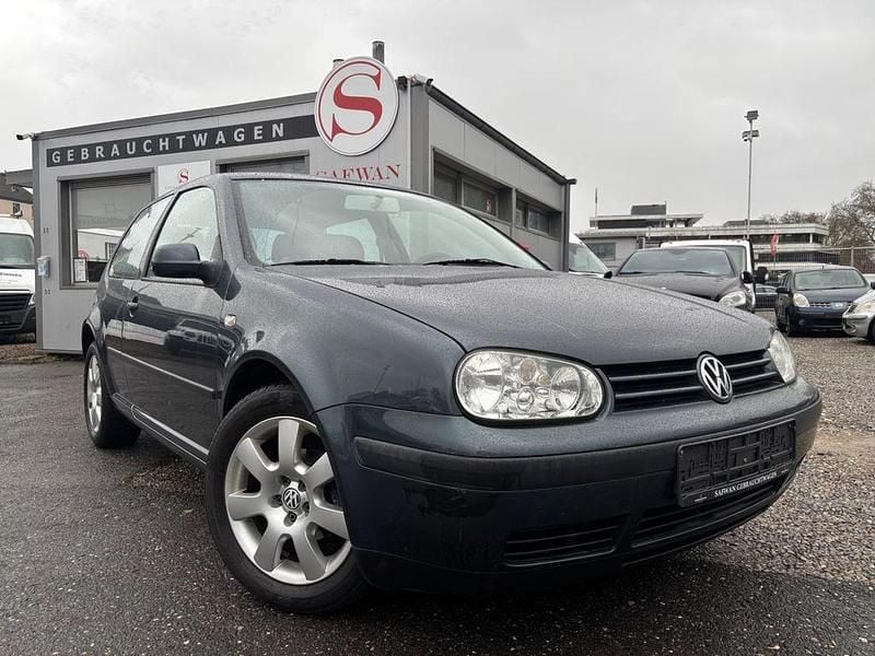 Grau Gebraucht 2002 VW Golf Edition Limousine | 1.500 € (Superpreis) - Bild 1/4