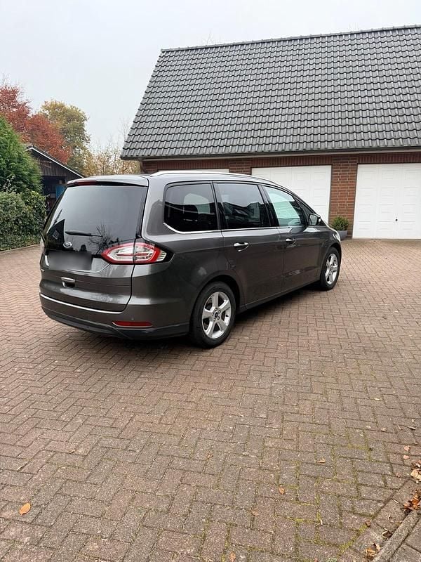 Second-hand Ford Galaxy 179 CP (131 kW) 2016 Gri Monovolum
