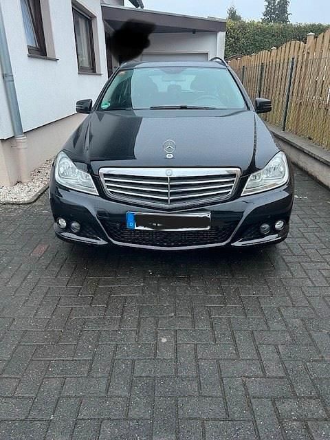 Schwarz Gebraucht 2014 Mercedes C180 Kombi | 9.400 € (Guter Preis) - Bild 1/4