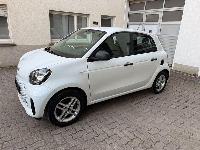 Gebraucht Smart ForFour Electric Drive 60 kW (82 PS) 2020 Weiß Limousine