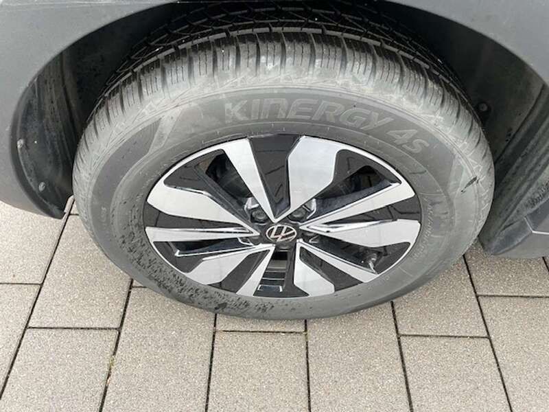 Gebraucht VW T-Cross Move 95 PS (69 kW) 2023 Schwarz SUV