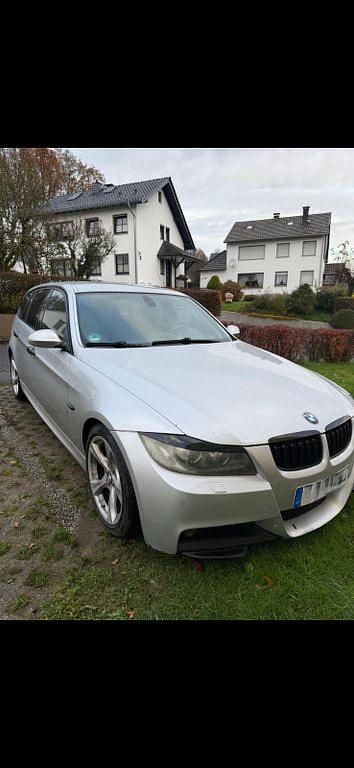 Silber Gebraucht 2007 BMW 335 M Sport Kombi | 9.150 € (Fairer Preis) - Bild 1/4