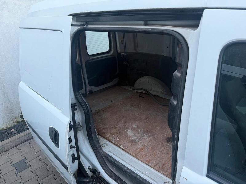 Gebraucht Opel Combo 65 PS (47 kW) 2004 Weiß Kombi