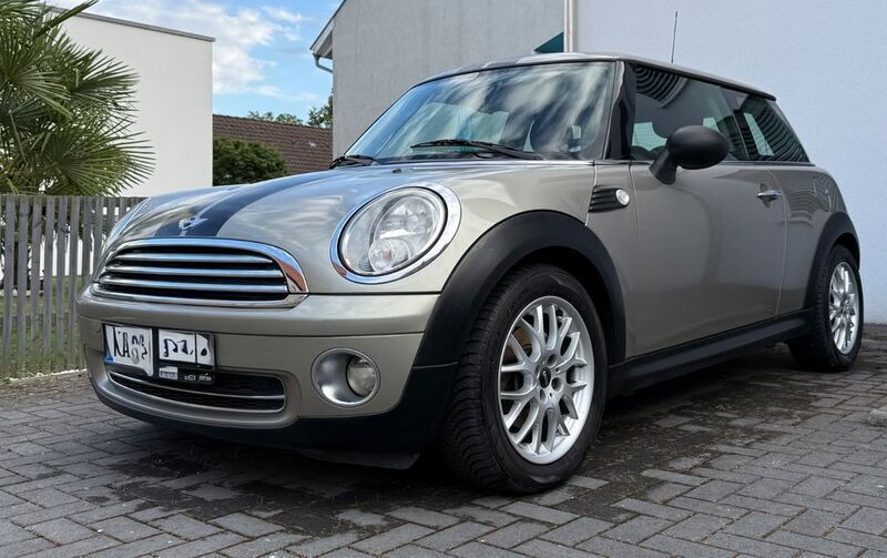 Gold Gebraucht 2009 Mini ONE Kleinwagen | 4.299 € (Fairer Preis) - Bild 1/4
