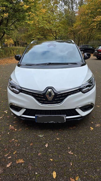 Weiß Gebraucht 2022 Renault Grand Scénic IV Black Edition Van / Kleinbus | 19.950 € (Superpreis) - Bild 1/4