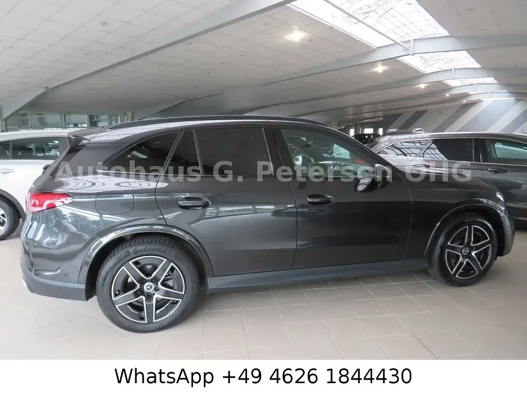 Gebraucht Mercedes GLC300 AMG 269 PS (197 kW) 2025 Grau SUV