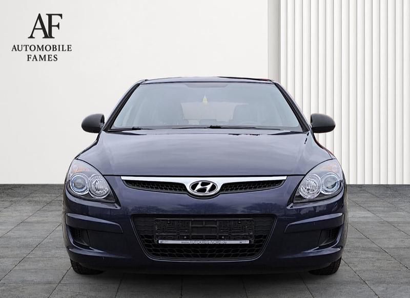 Gebraucht Hyundai i30 110 PS (80 kW) 2008 Blau Limousine