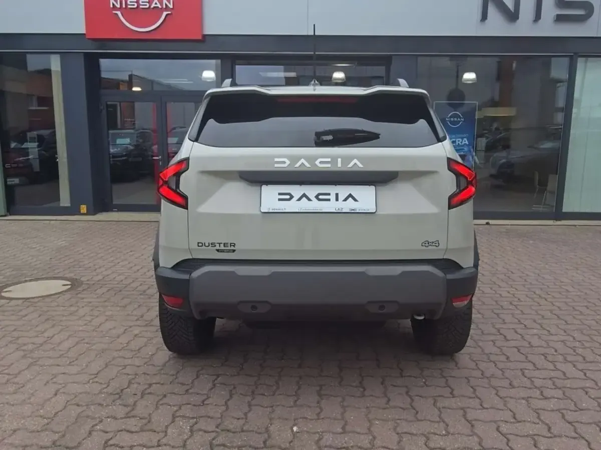 Gebraucht Dacia Duster Journey 140 PS (102 kW) 2026 Beige SUV