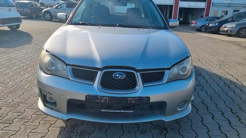 Silber Gebraucht 2006 Subaru Impreza Kombi | 1.900 € (Superpreis) - Bild 1/4