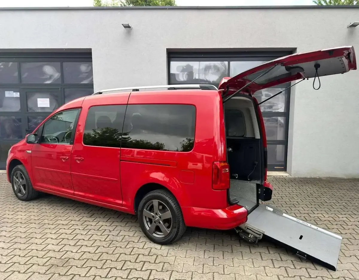 Gebraucht VW Caddy Join 102 PS (75 kW) 2019 Rot Van / Kleinbus