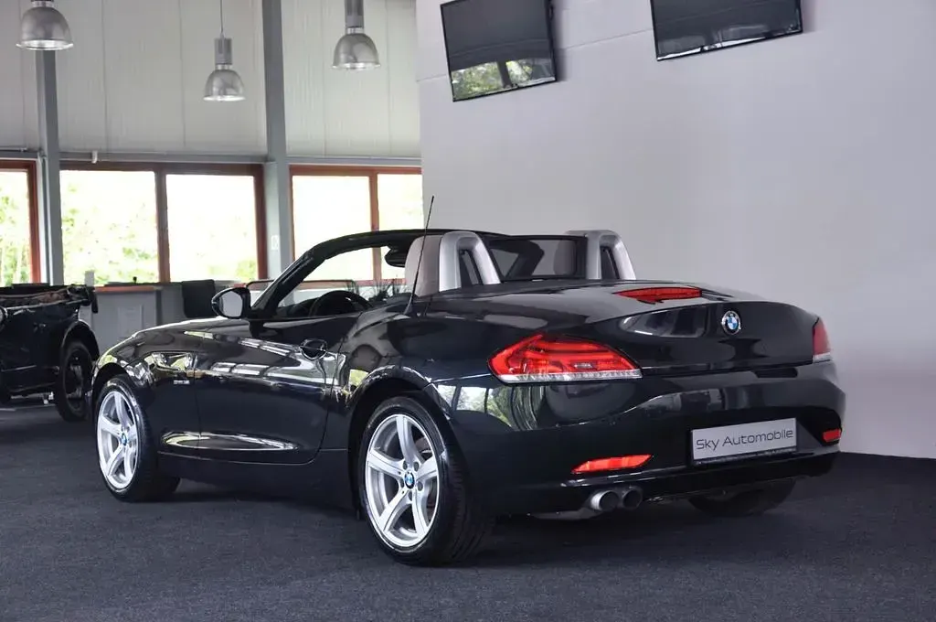 Gebraucht BMW Z4 156 PS (114 kW) 2015 Saphirschwarz Cabrio