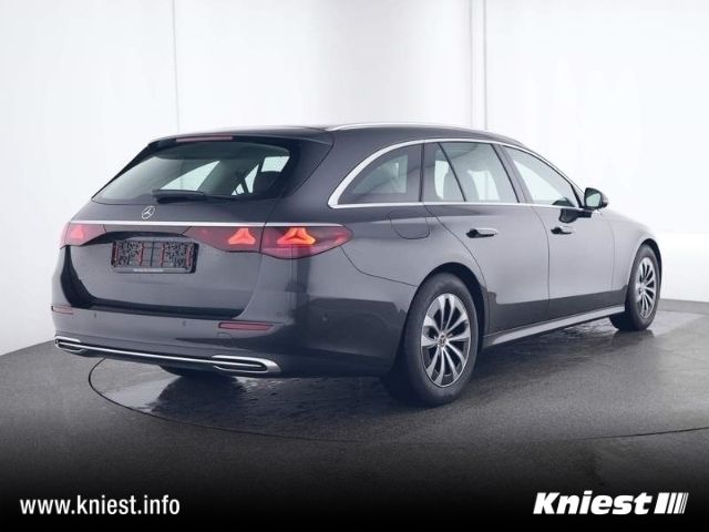 Gebraucht Mercedes E220 Advanced Plus 220 PS (161 kW) 2023 Anthrazit Kombi