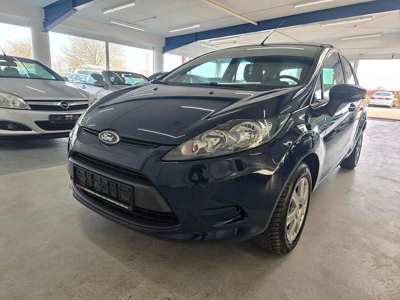Gebraucht Ford Fiesta Trend 60 PS (44 kW) 2010 Blau Kleinwagen