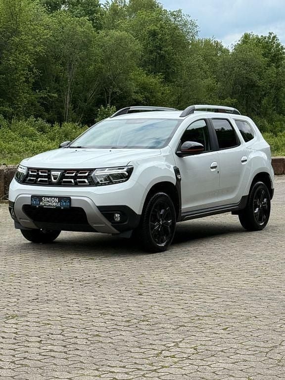 Weiß Gebraucht 2022 Dacia Duster Extreme SUV | 19.900 € (Fairer Preis) - Bild 1/2