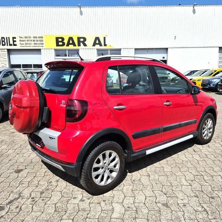 Second-hand VW Fox 101 CP (74 kW) 2013 Roșu Hatchback
