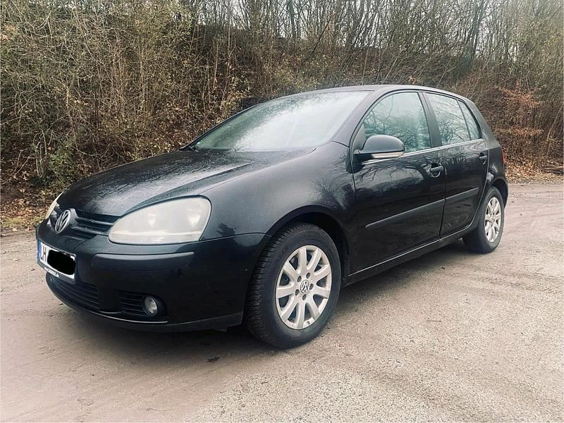 Schwarz Gebraucht 2003 VW Golf IV Kleinwagen | 1.250 € (Guter Preis) - Bild 1/4
