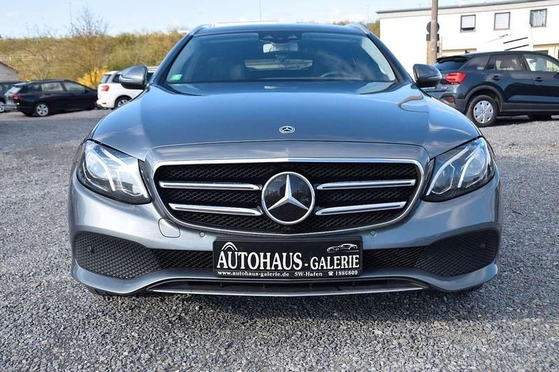 Gebraucht Mercedes E300 Sport 306 PS (225 kW) 2019 Selenitgrau  metalliclack Kombi