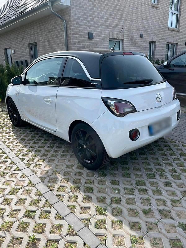 Gebraucht Opel Adam 69 PS (50 kW) 2016 Weiß Kleinwagen