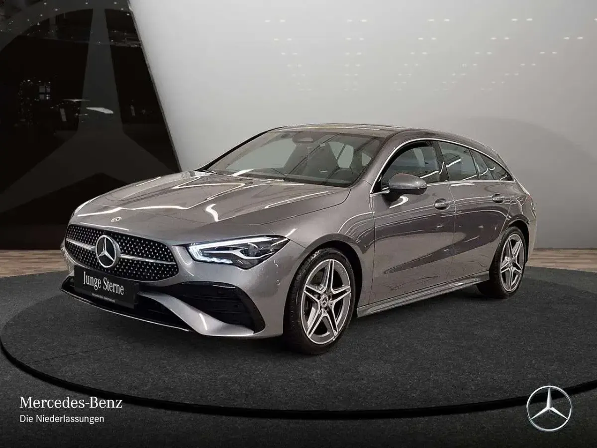 Gebraucht Mercedes CLA200 AMG 163 PS (119 kW) 2025 Mountaingrau Kombi