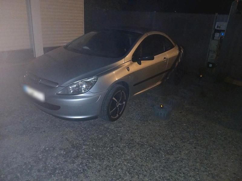 Silber Gebraucht 2004 Peugeot 307 CC Cabrio | 1.200 € (Guter Preis) - Bild 1/4
