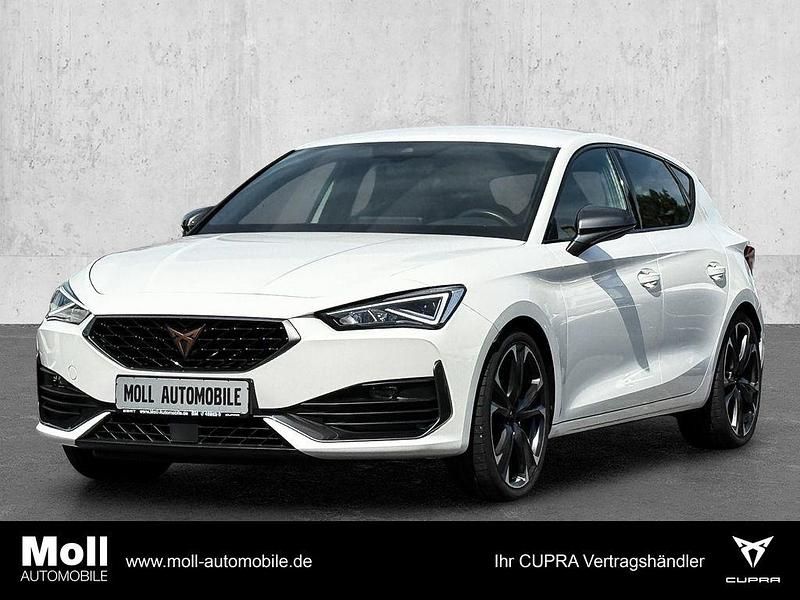 Weiss Gebraucht 2024 Cupra Leon VZ Limousine | 33.850 € (Superpreis) - Bild 1/4