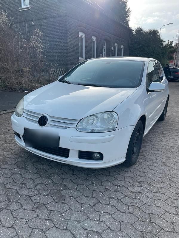 Gebraucht VW Golf V Edition 102 PS (75 kW) 2008 Weiß Kleinwagen