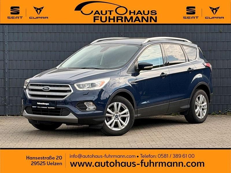 Używany Ford Kuga Cool & Connect 120 KM (88 kW) 2017 Niebieski SUV