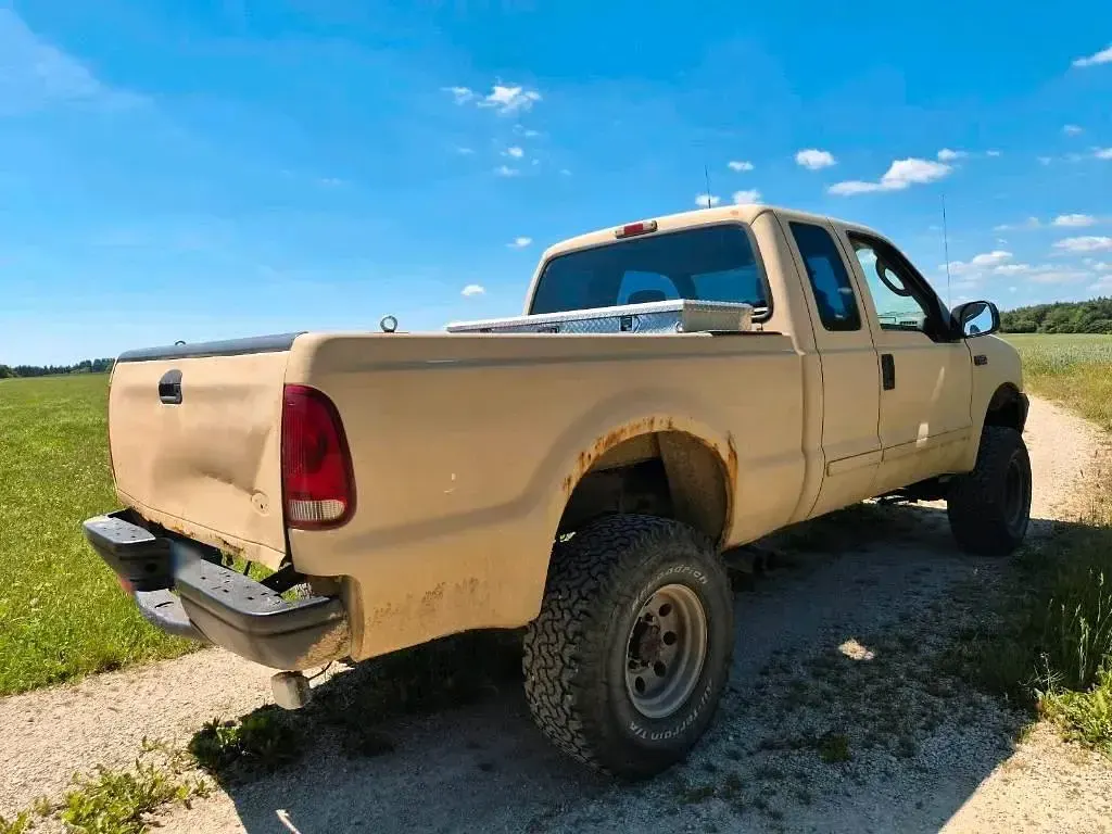Gebraucht Ford F250 240 PS (176 kW) 2004 Beige Pickup