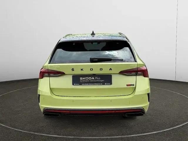 Gebraucht Skoda Octavia RS 200 PS (147 kW) 2024 Pistachio grün Kombi