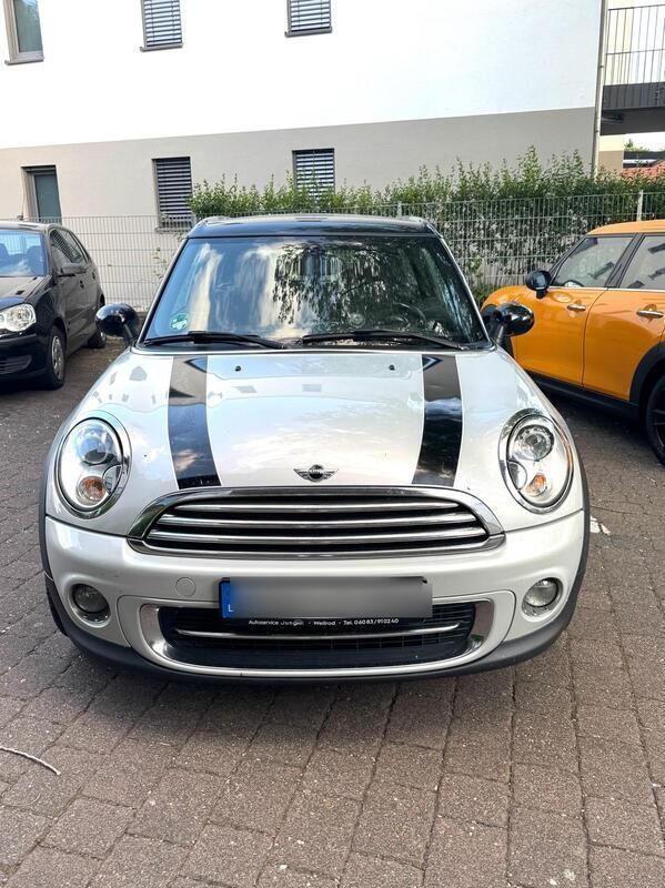 Grau Gebraucht 2013 Mini Cooper Clubman Kombi | 3.750 € (Fairer Preis) - Bild 1/4