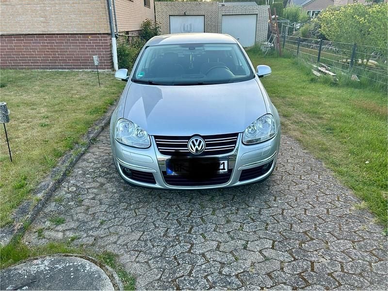 Gebraucht 2009 VW Jetta Limousine | 4.000 € (Guter Preis) - Bild 1/4