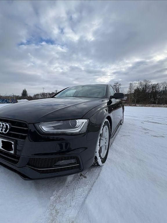 Second-hand Audi A4 Sport 190 CP (139 kW) 2015 Negru Break
