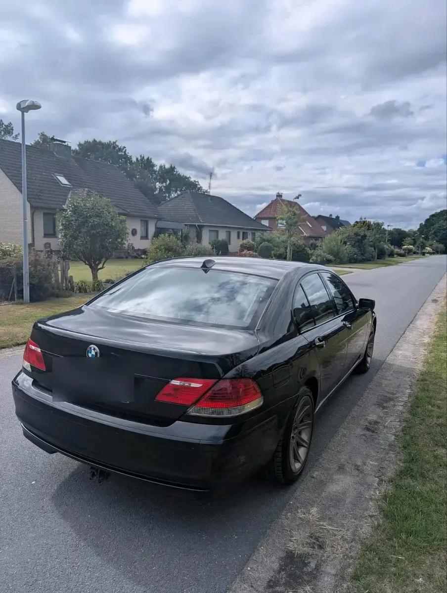 Gebraucht BMW 745 330 PS (242 kW) 2006 Schwarz Limousine