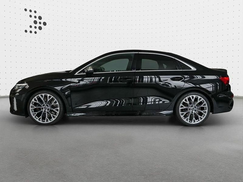 Gebraucht Audi RS3 Sport 400 PS (294 kW) 2023 Mythosschwarz metallic Limousine