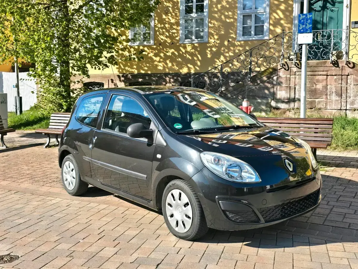 Second-hand Renault Twingo 75 CP (55 kW) 2008 Negru Hatchback