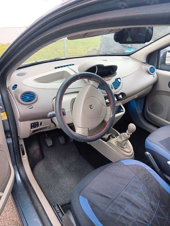 Second-hand Renault Twingo 75 CP (55 kW) 2009 Hatchback