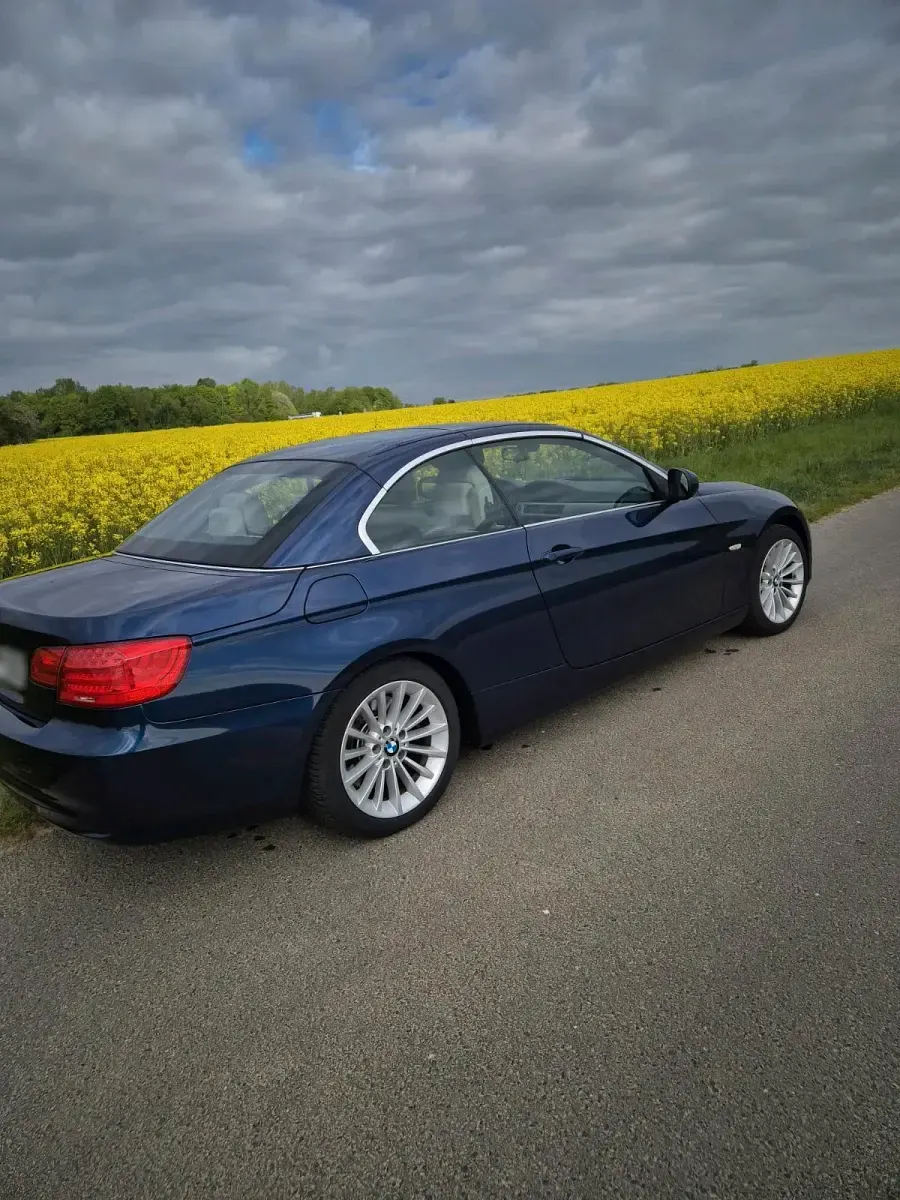 Używany BMW 325 Cabriolet 204 KM (150 kW) 2012 Niebieski Kabriolet