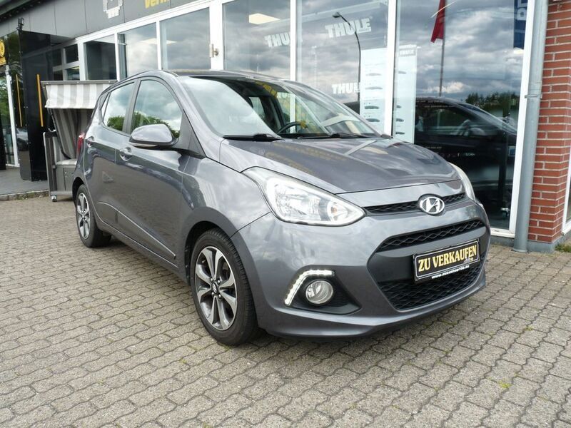 Star dust / met Gebraucht 2014 Hyundai i10 Style Kleinwagen | 6.995 € (Fairer Preis) - Bild 1/4