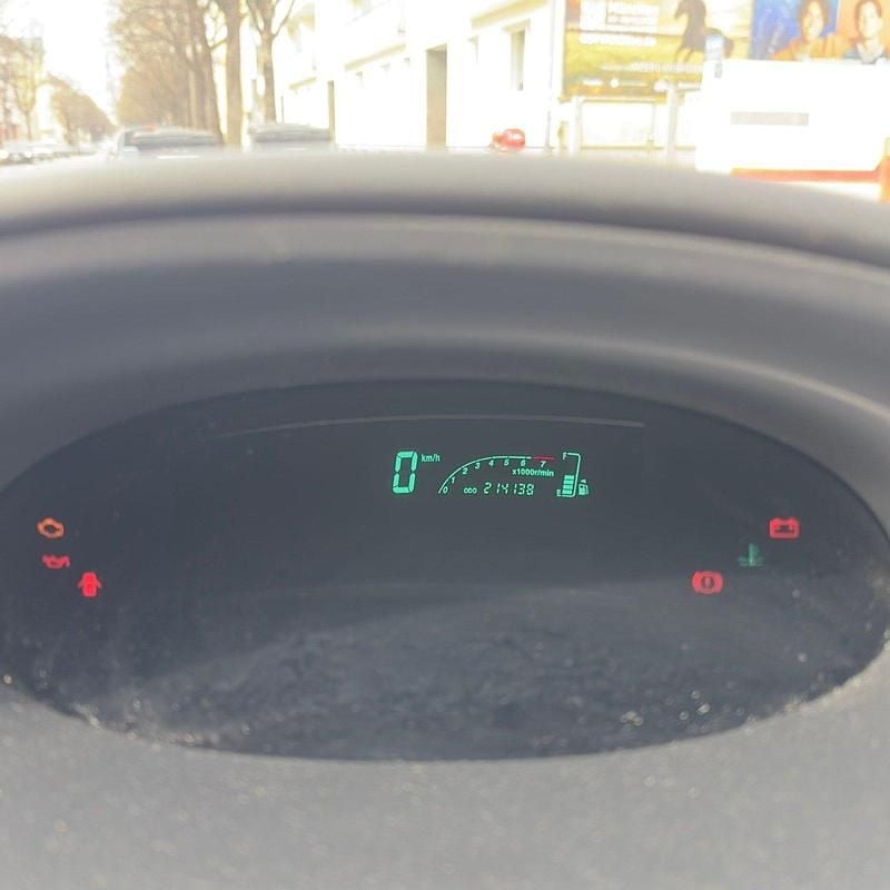 Gebraucht Toyota Yaris 68 PS (50 kW) 2003 Rot Kleinwagen