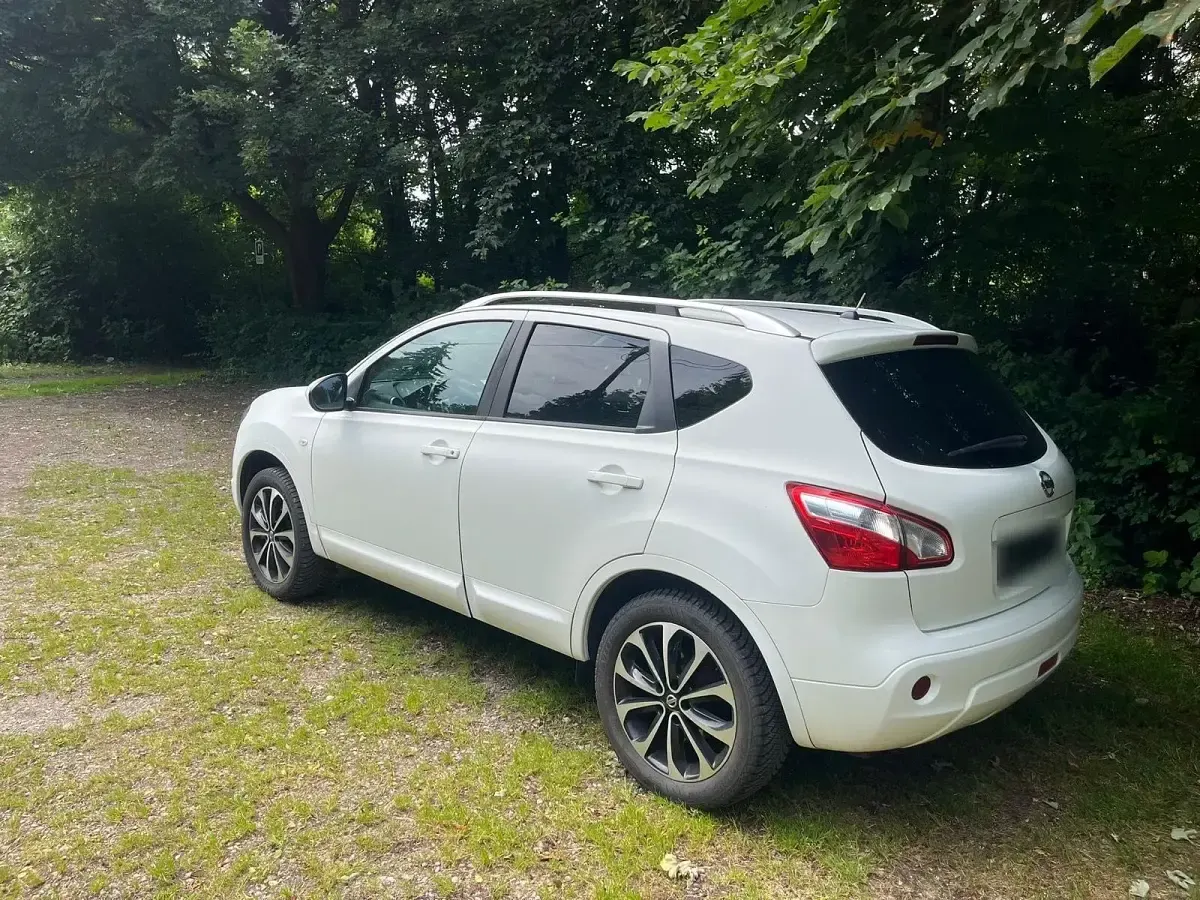 Gebraucht Nissan Qashqai 110 PS (80 kW) 2011 Weiß SUV