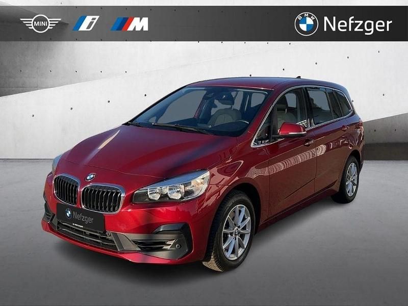 Rot Gebraucht 2020 BMW 218 Gran Tourer Advantage Van / Kleinbus | 17.900 € (Fairer Preis) - Bild 1/4