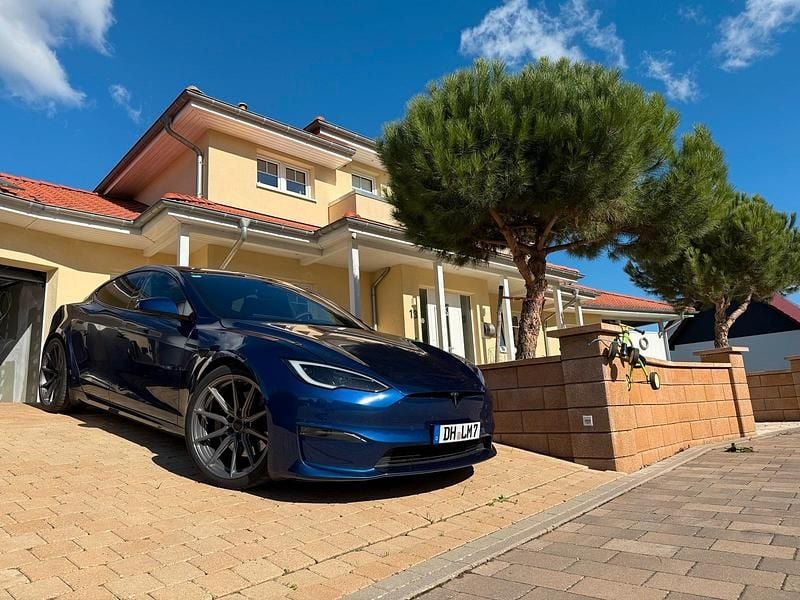 Blau Gebraucht 2023 Tesla Model S Plaid Kleinwagen | 72.500 € (Superpreis) - Bild 1/4