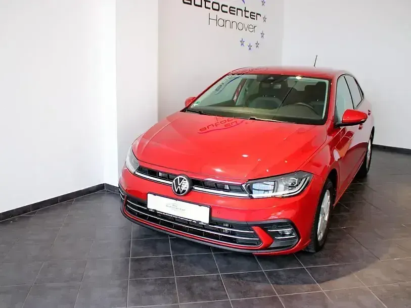 Gebraucht VW Polo IQ Drive 110 PS (80 kW) 2022 Kings red metallic Limousine