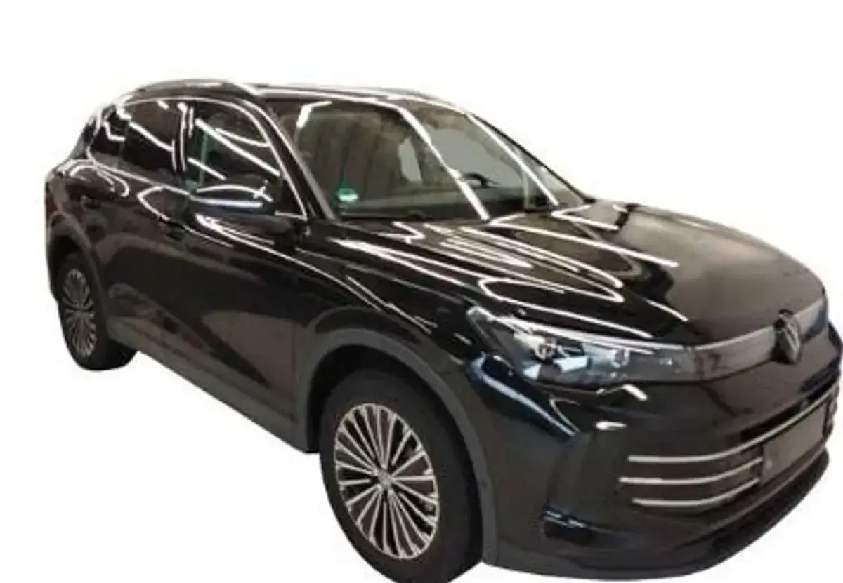 Gebraucht VW Tiguan Elegance 150 PS (110 kW) 2025 Schwarz SUV