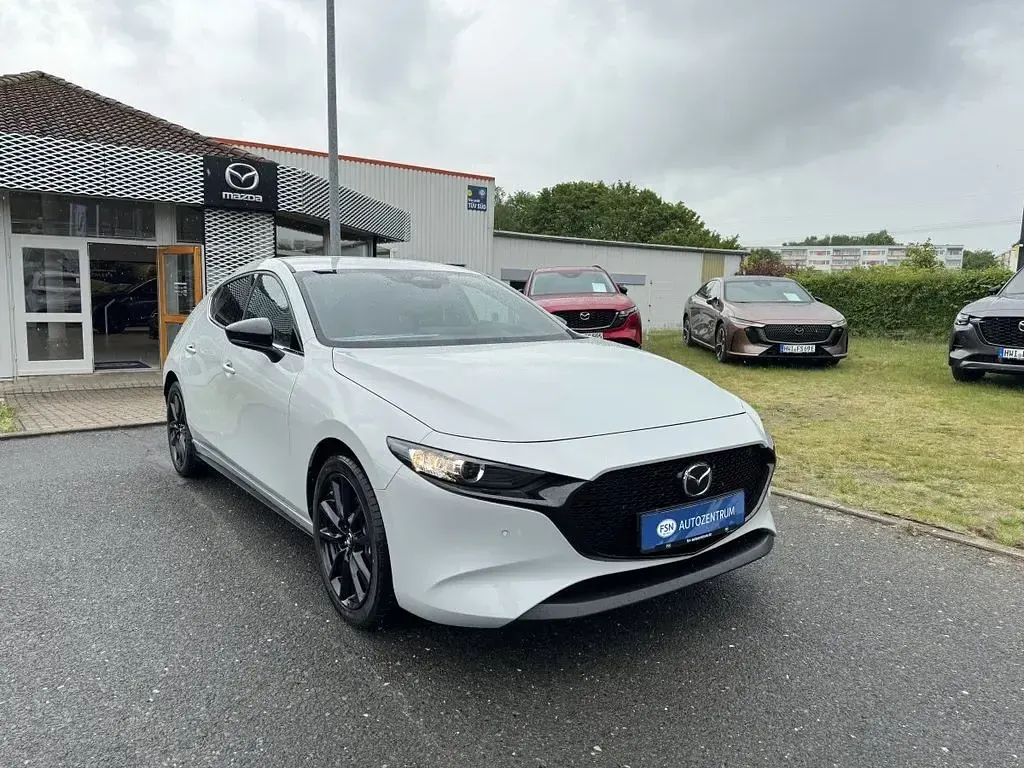 Neu Mazda 3 Homura-Line 140 PS (102 kW) 2026 Weiß Limousine