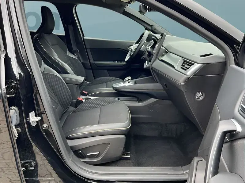 Gebraucht Renault Symbioz 145 PS (106 kW) 2025 Schwarz SUV
