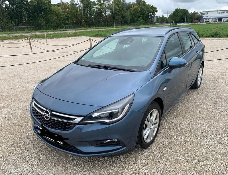 Blau Gebraucht 2016 Opel Astra Kombi | 5.199 € (Superpreis) - Bild 1/4