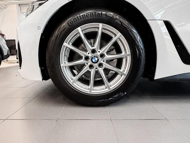 Neu BMW 420 Sport Line 184 PS (135 kW) 2025 Weiß Coupé