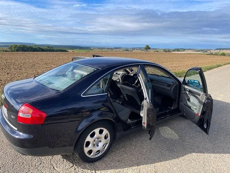 Blau Gebraucht 2001 Audi A6 Limousine | 2.999 € (Etwas zu teuer) - Bild 1/4